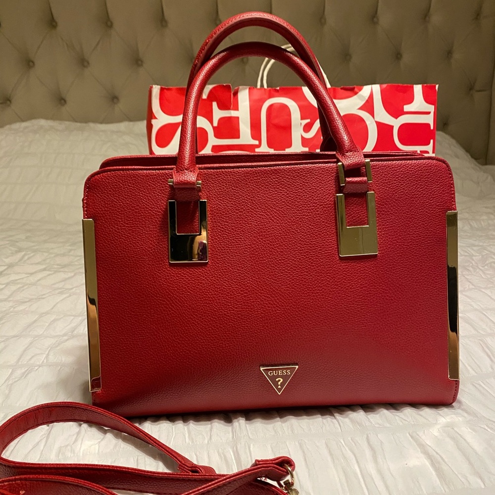 Beau ❤️ red GUESS purse